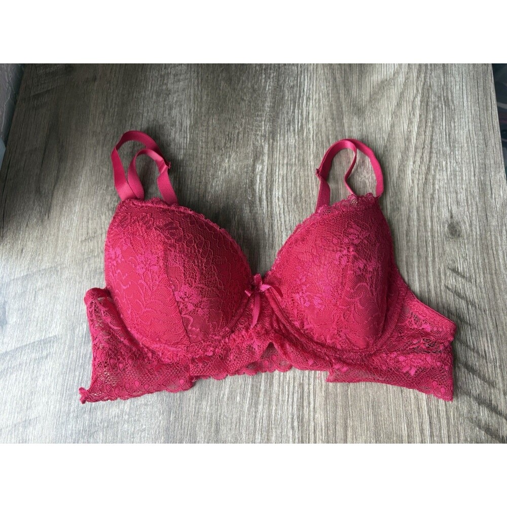 WL Intimates Women’s Red Lace Bra Size 36B